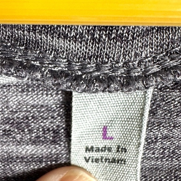 4 for $40 SALE! Athleta Siro Twist Light Surplice Top, Heather Grey, Size L - Picture 5 of 10